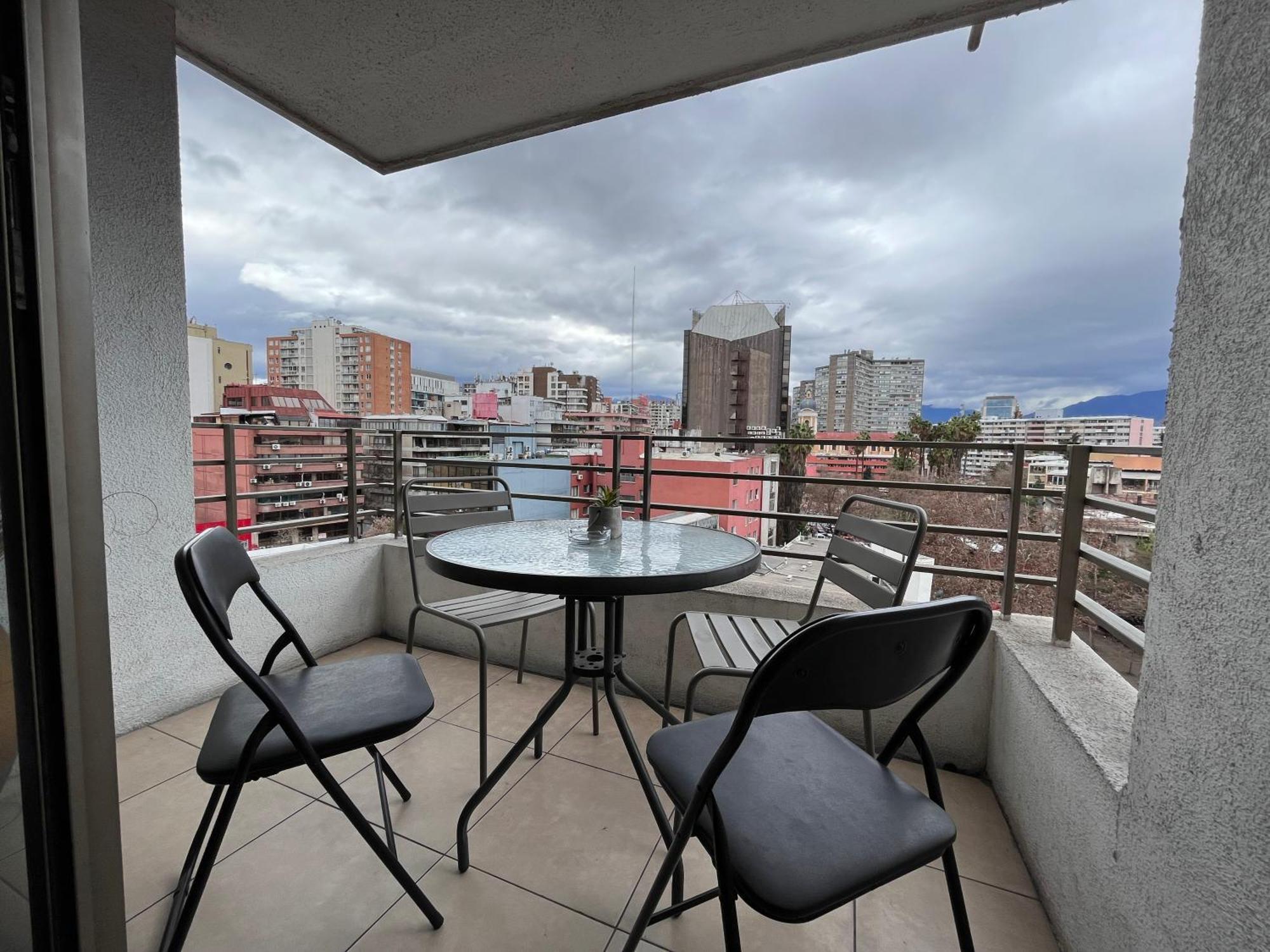 Apartamentos City Centro Manuel Montt Сантьяго Экстерьер фото